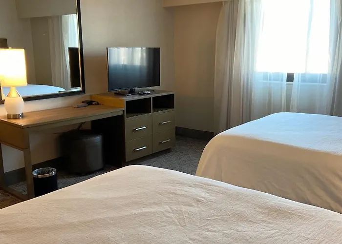 Embassy By Hilton Chicago Woodfield Hotel