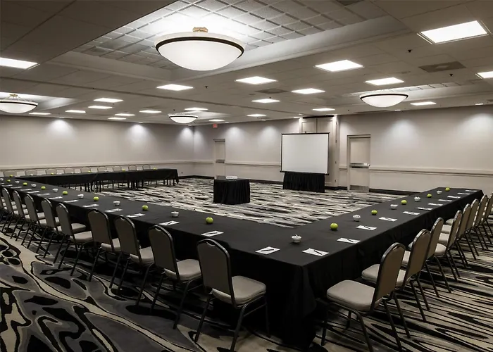 Embassy By Hilton Chicago Woodfield Hotel Schaumburg