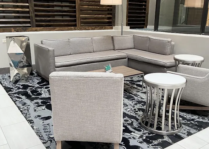 Embassy By Hilton Chicago Woodfield Schaumburg