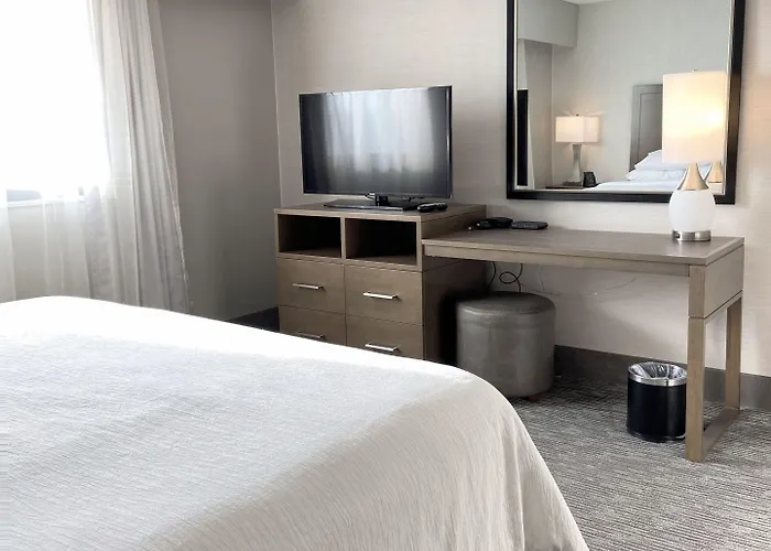 Hotel Embassy By Hilton Chicago Woodfield Schaumburg