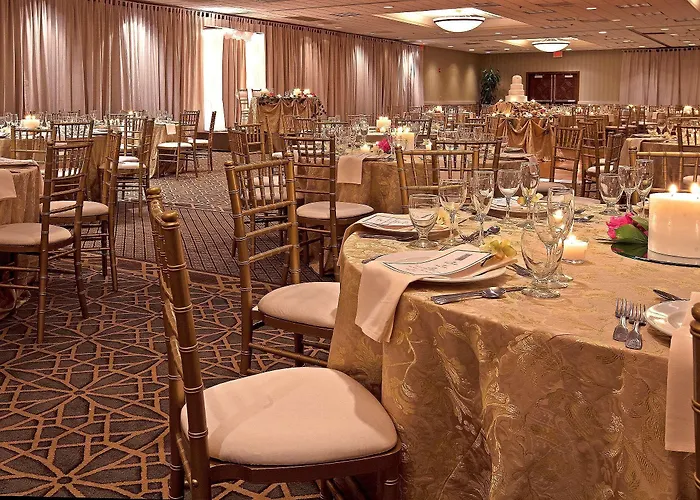 Embassy By Hilton Chicago Woodfield