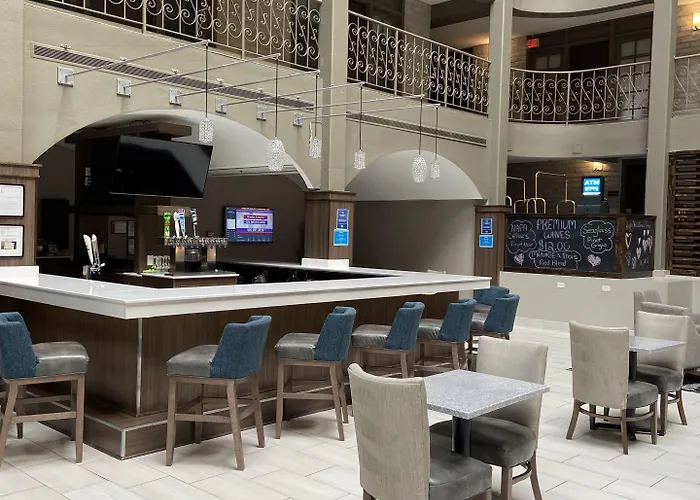 Embassy By Hilton Chicago Woodfield Hotel Schaumburg