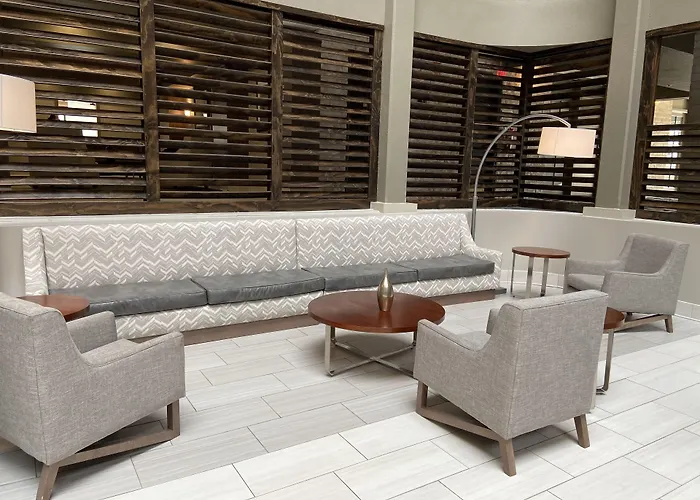 Hotel Embassy By Hilton Chicago Woodfield Schaumburg