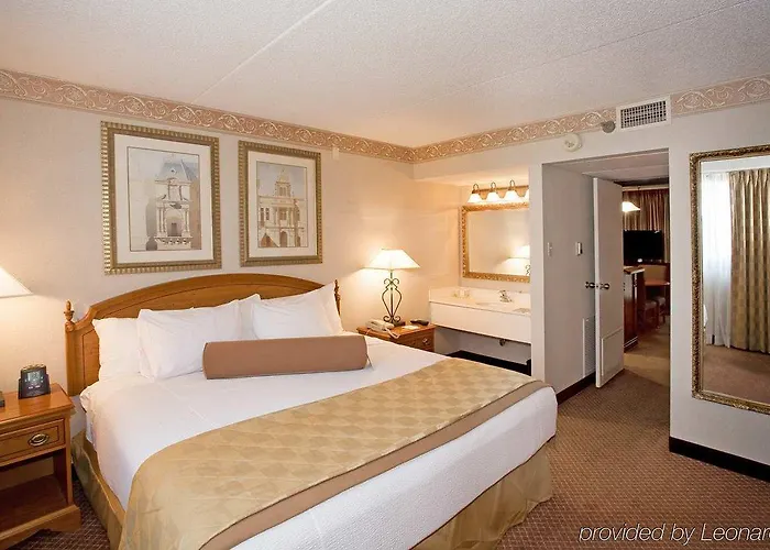 Hotel Embassy By Hilton Chicago Woodfield Schaumburg