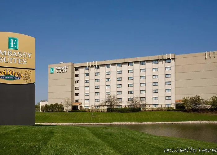 Hotel Embassy By Hilton Chicago Woodfield