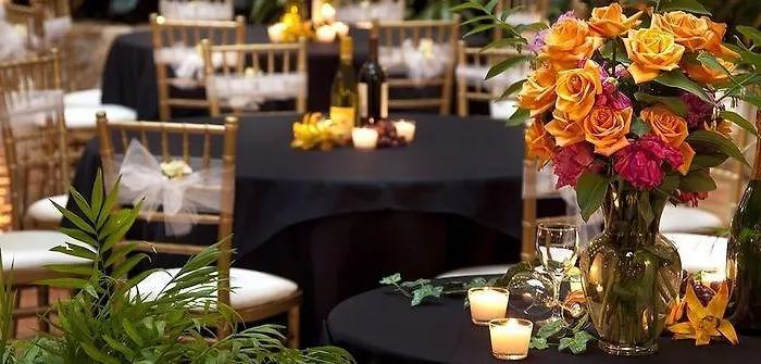 Embassy By Hilton Chicago Woodfield Hotel 3*