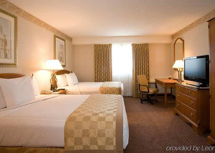 Embassy By Hilton Chicago Woodfield Schaumburg