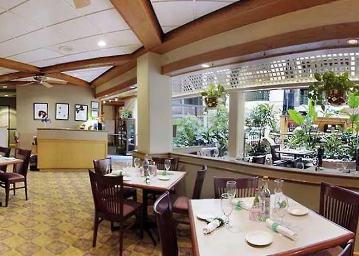 Embassy By Hilton Chicago Woodfield Hotel
