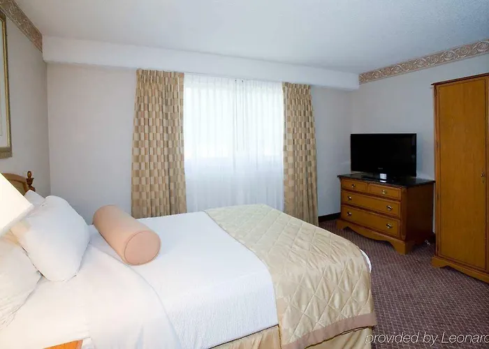 Hotel Embassy By Hilton Chicago Woodfield Schaumburg